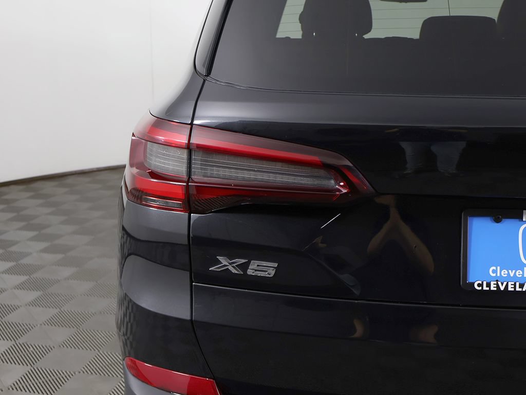 Used 2023 BMW X5 xDrive40i w/ Premium Package AWD/4WD image 16