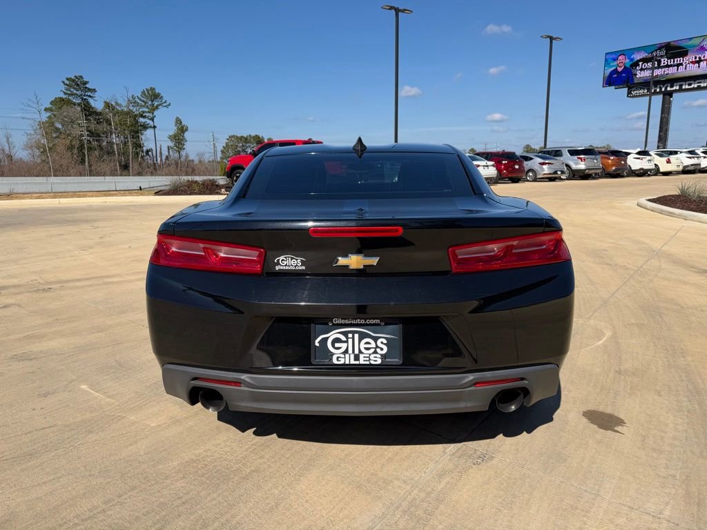 Used 2017 Chevrolet Camaro LT image 4
