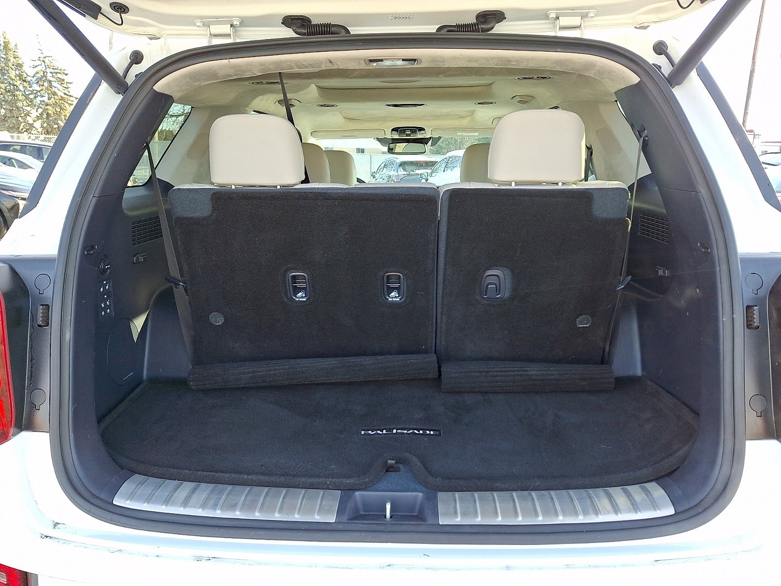 Used 2022 Hyundai Palisade Calligraphy image 30