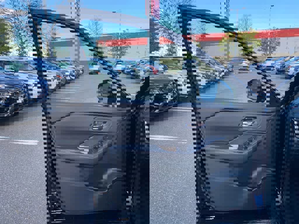 New 2026 Nissan Rogue SV image 9