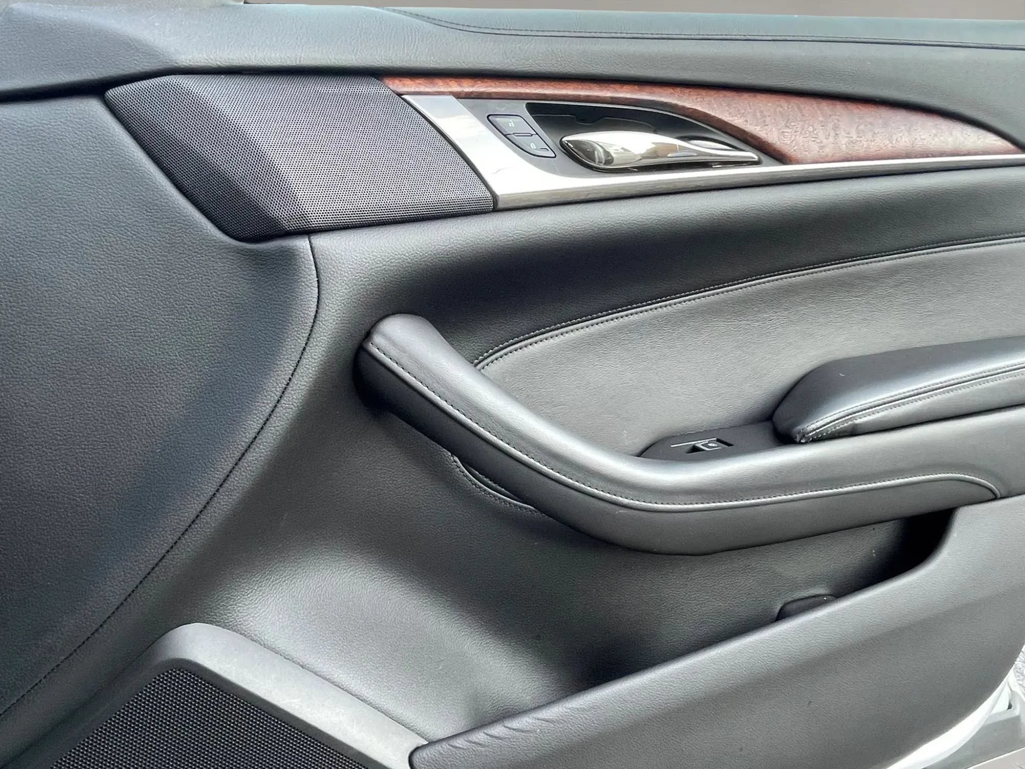Used 2019 Cadillac CTS Luxury RWD image 44