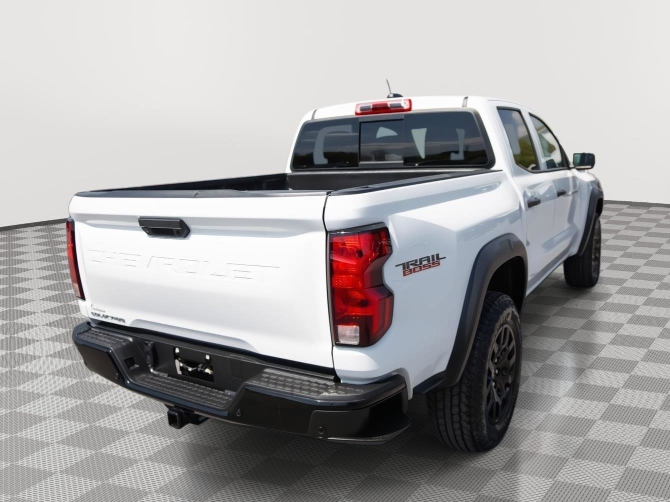 Used 2023 Chevrolet Colorado Trail Boss w/ Advanced Trailering Package AWD/4WD image 5