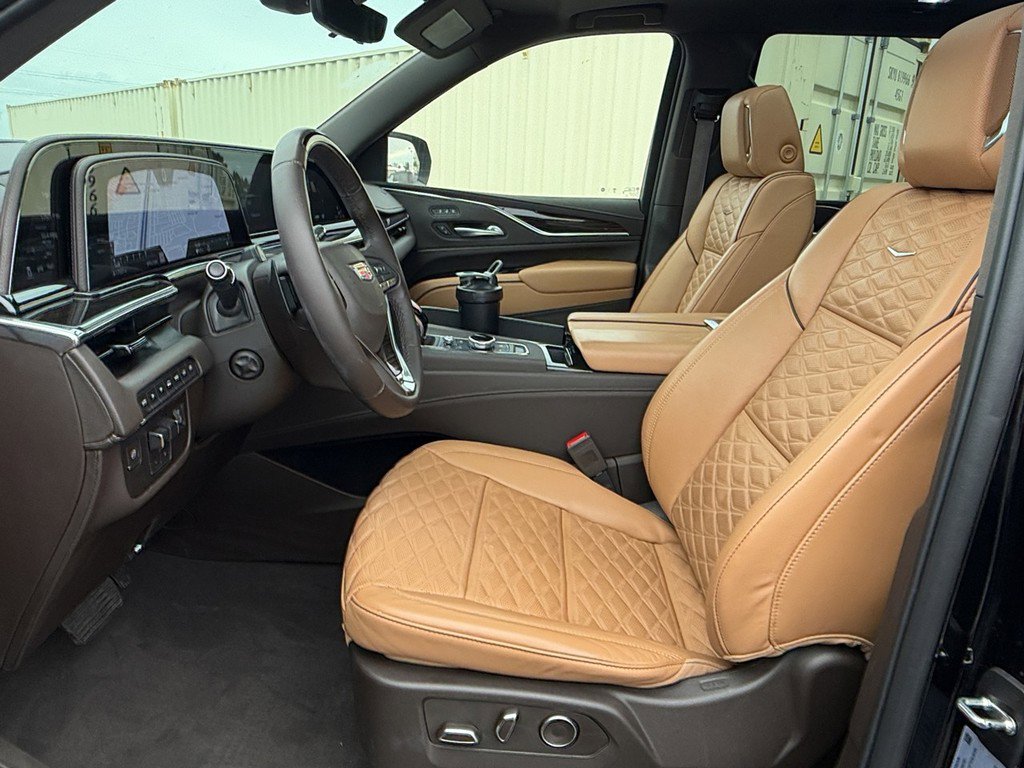 Certified 2024 Cadillac Escalade Premium Luxury w/ Performance Package image 5