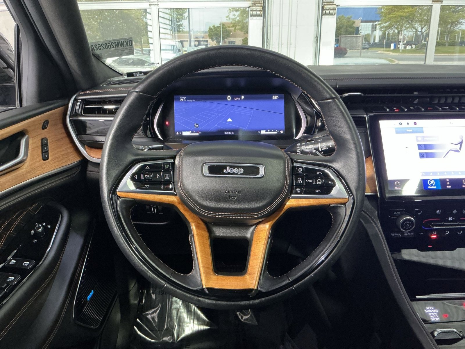Used 2022 Jeep Grand Cherokee L Summit AWD/4WD image 17