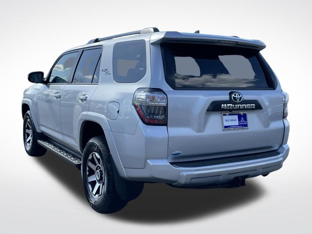 Used 2024 Toyota 4Runner TRD Off-Road Premium AWD/4WD image 4