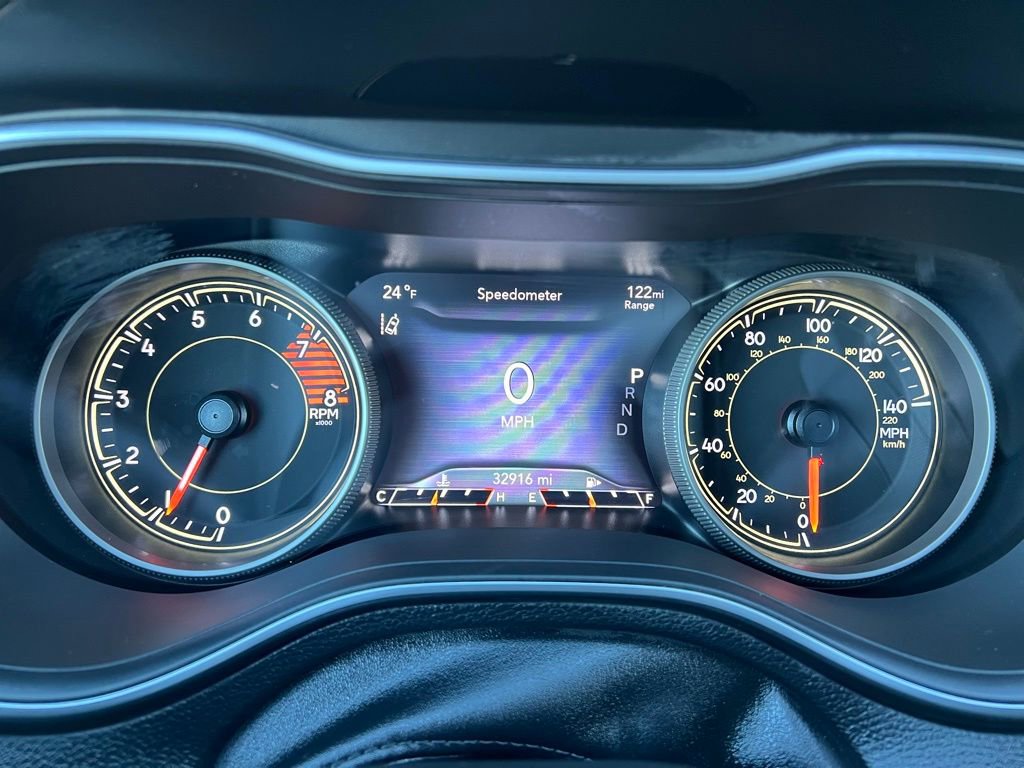 Used 2022 Jeep Cherokee Limited w/ Mopar Interior Package image 31