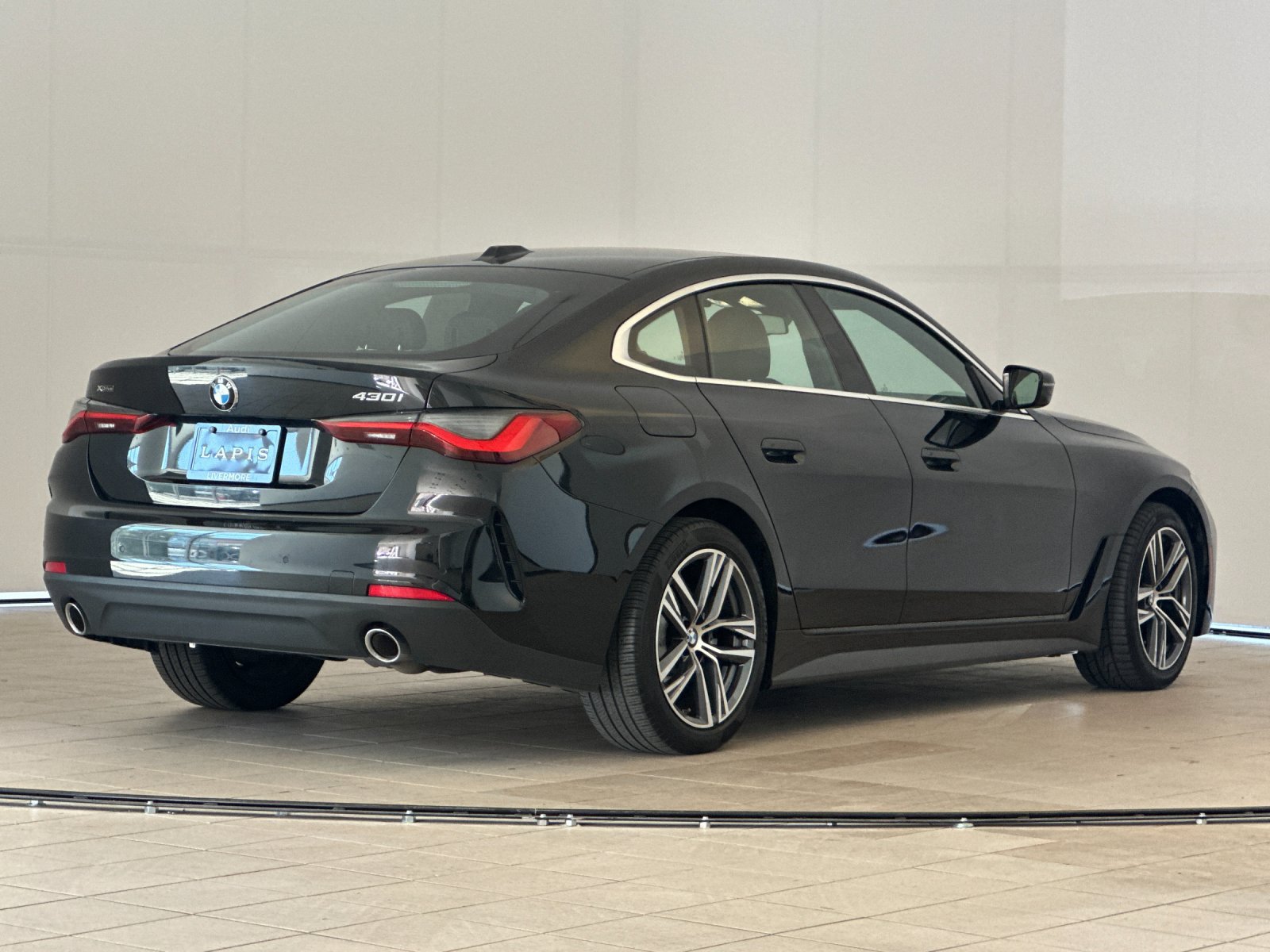Used 2024 BMW 430i Gran Coupe xDrive w/ Premium Package AWD/4WD image 6