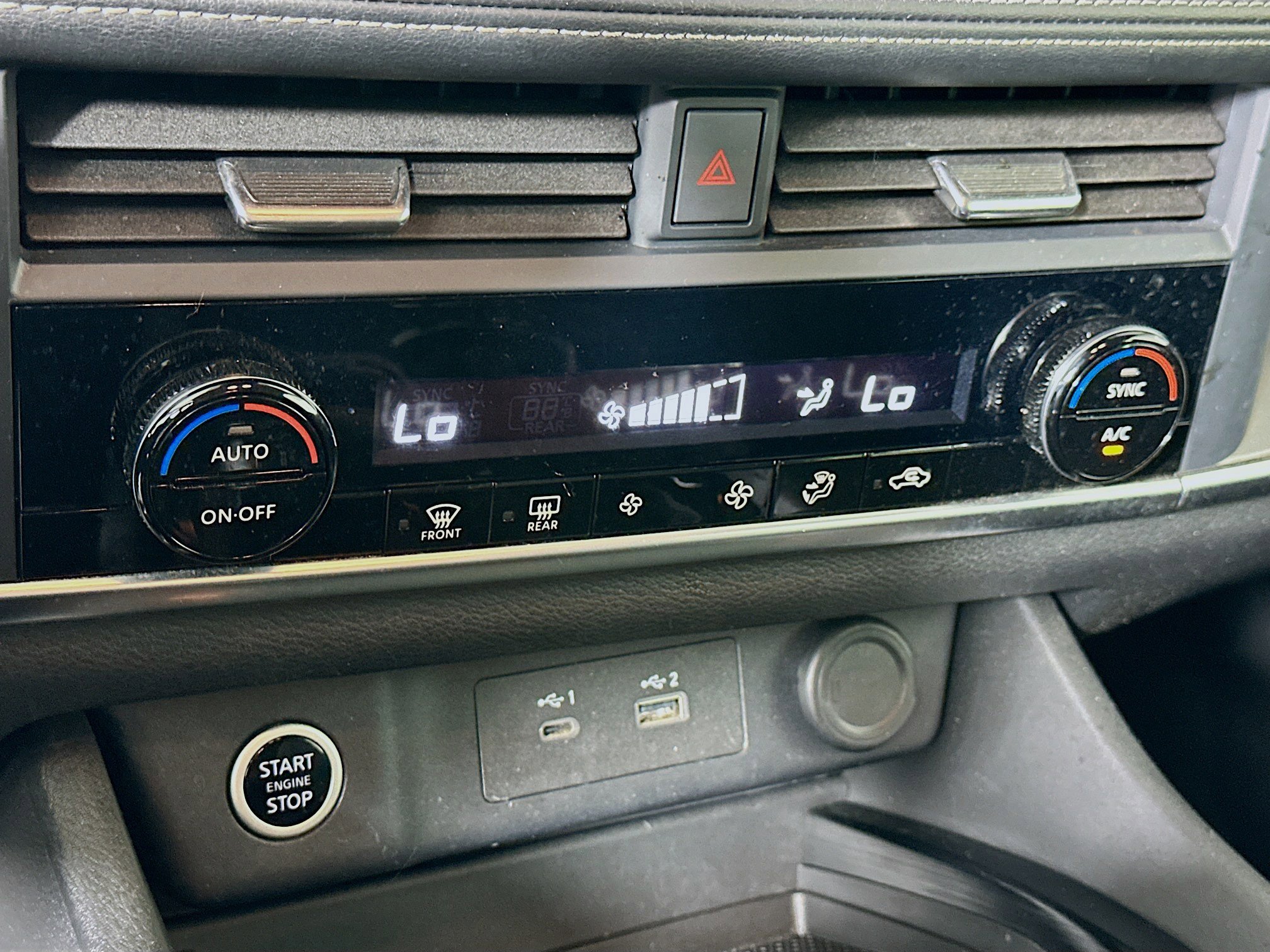 Used 2023 Nissan Rogue SV image 23