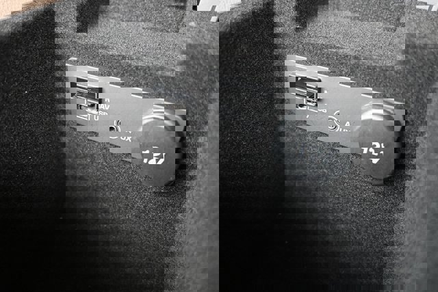 Used 2017 Jaguar F-PACE Prestige image 30