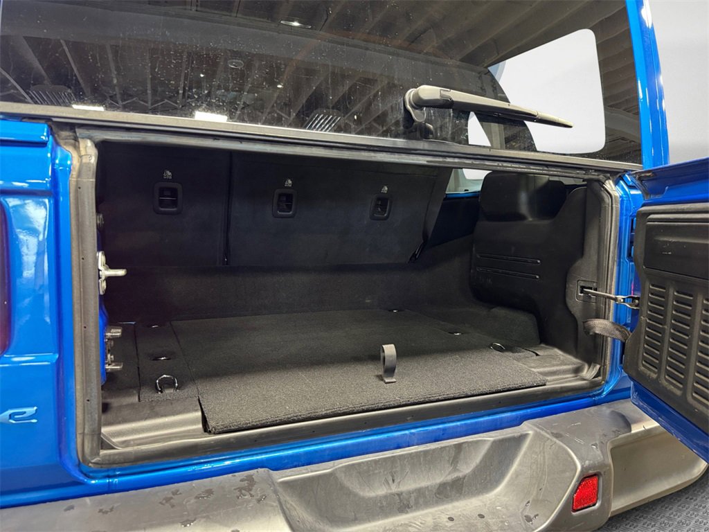 Used 2024 Jeep Wrangler Unlimited Sahara image 25