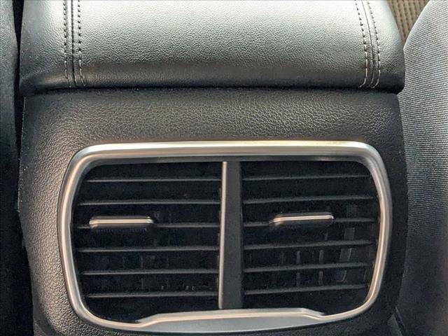 Used 2020 Hyundai Santa Fe SEL w/ Cargo Package image 15