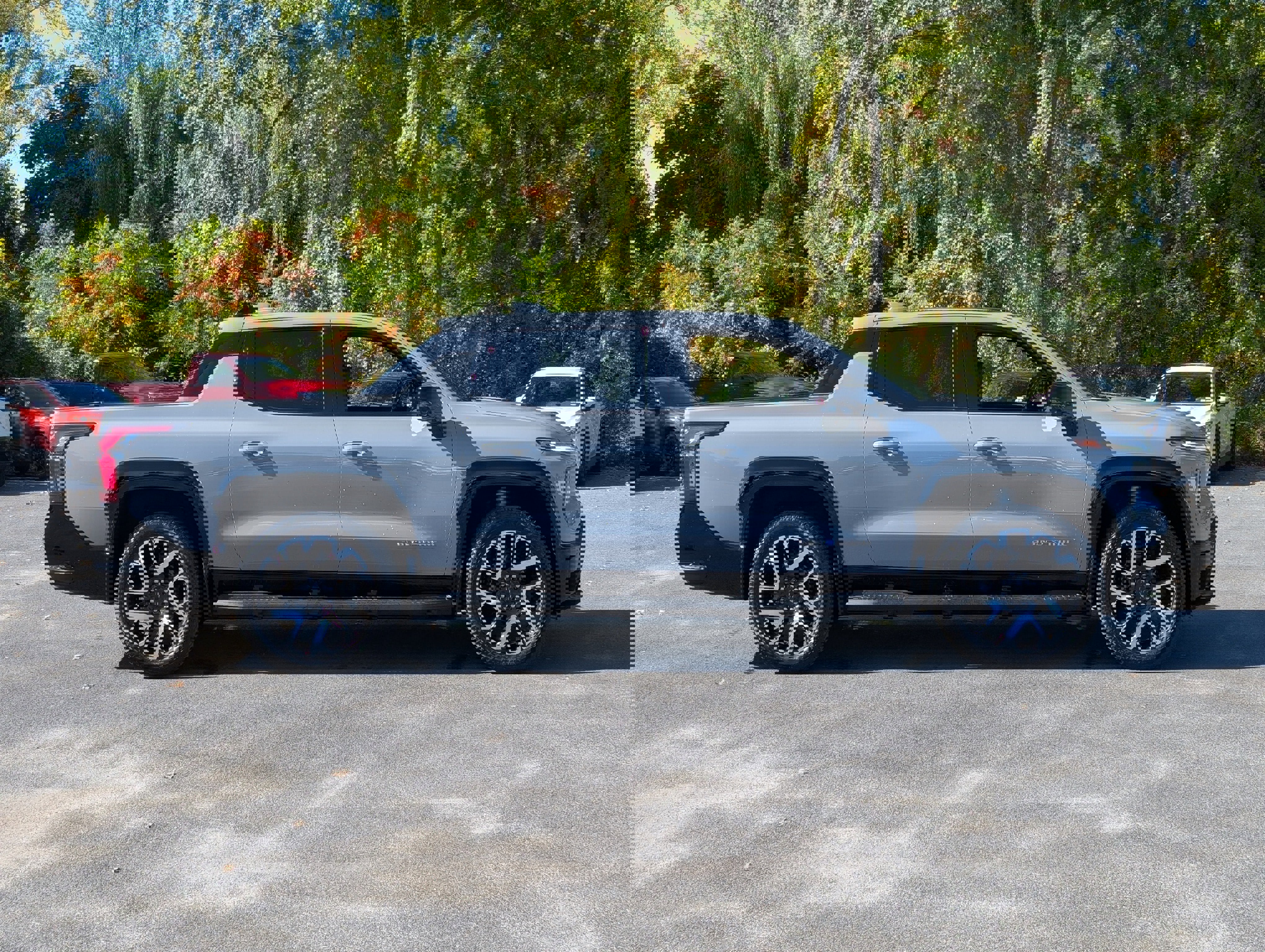 New 2025 Chevrolet Silverado EV RST image 9