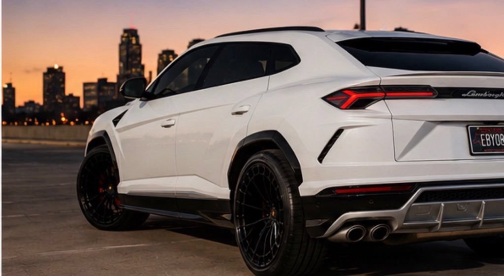 Used 2019 Lamborghini Urus AWD/4WD image 5