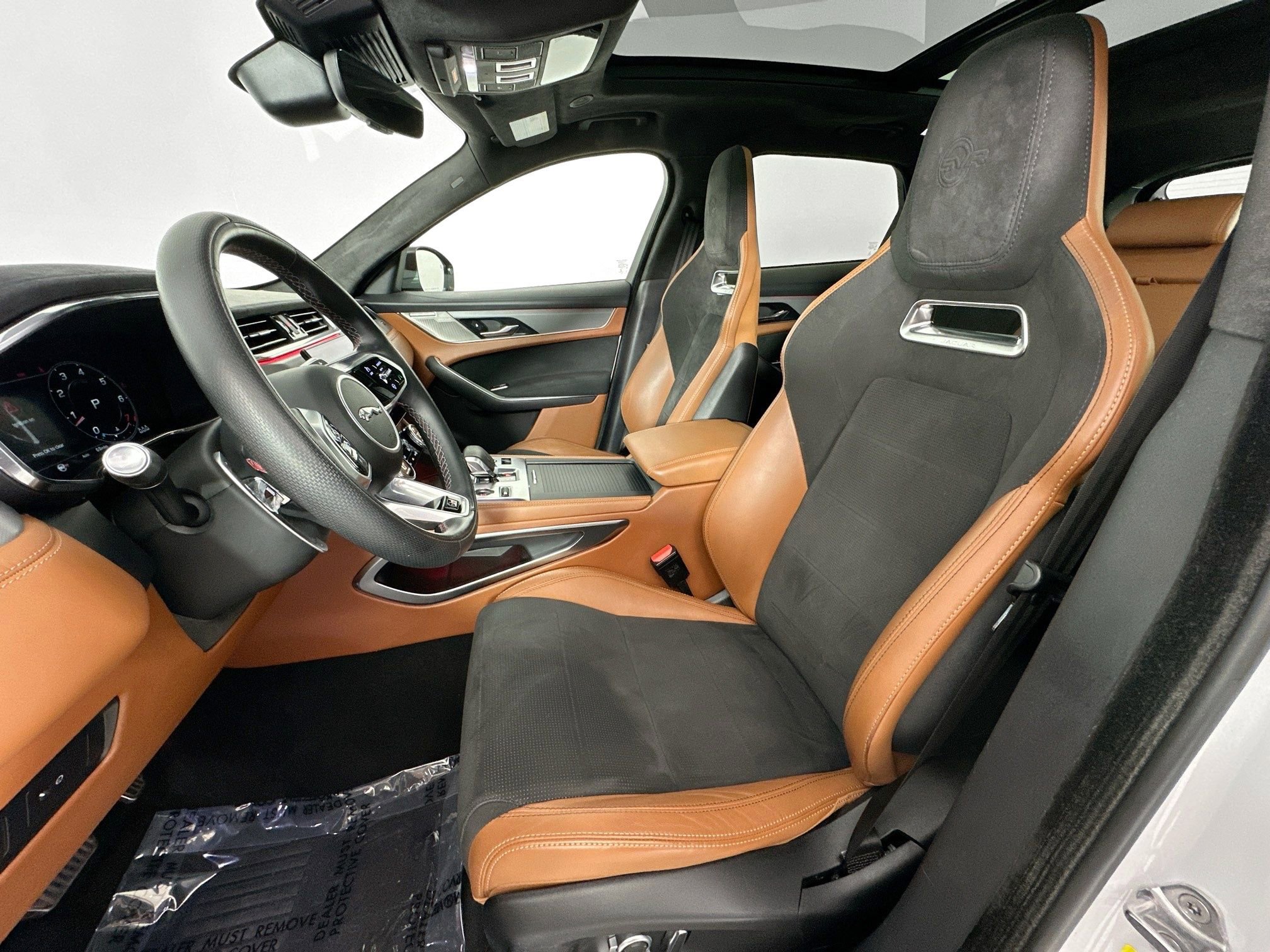 Certified 2021 Jaguar F-PACE SVR AWD/4WD image 19