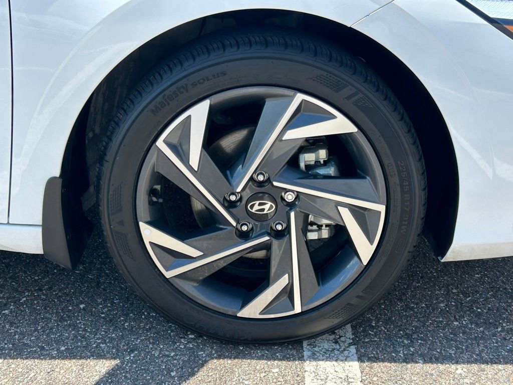 Used 2025 Hyundai Elantra Sport FWD image 50