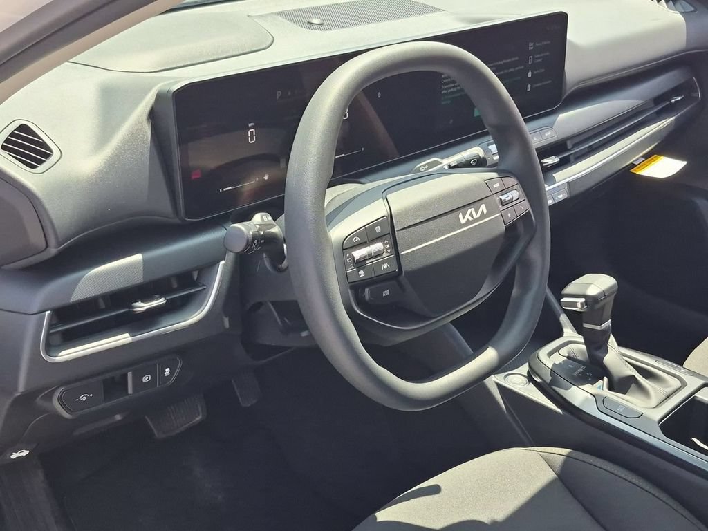 New 2026 Kia K4 FWD image 10