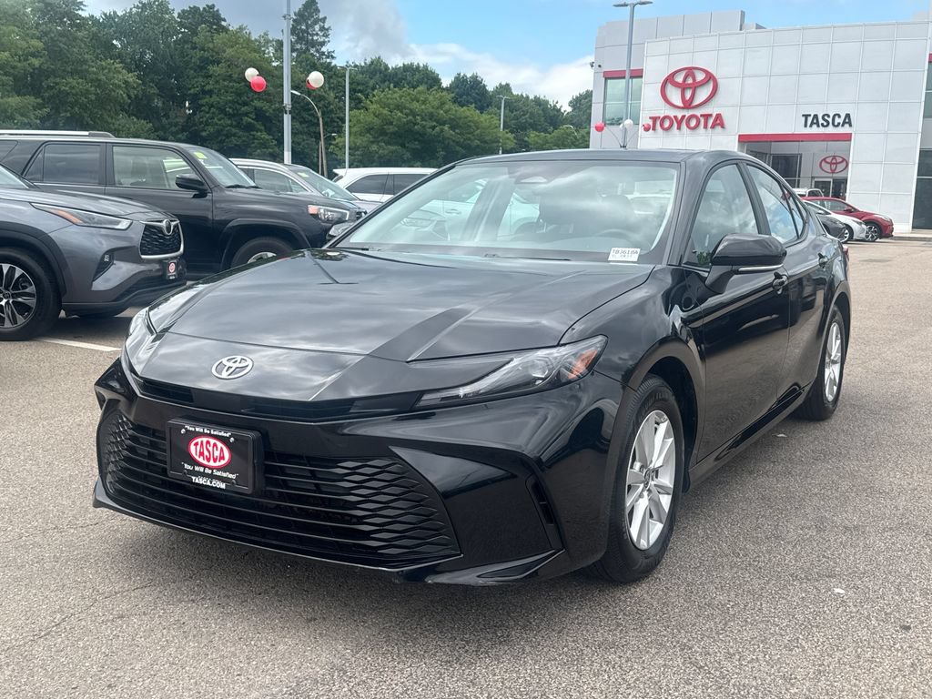 Used 2025 Toyota Camry LE w/ Convenience Package AWD/4WD image 3