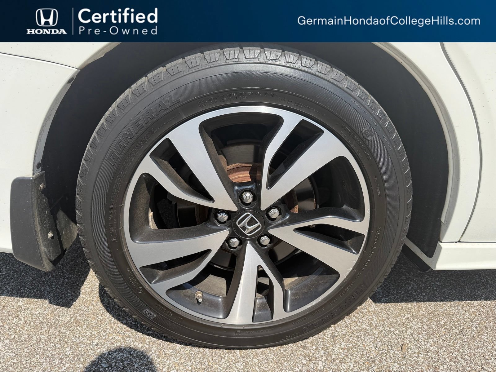 Used 2018 Honda Odyssey Elite image 6