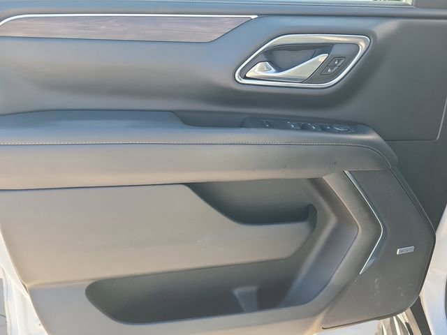 Used 2023 Chevrolet Suburban LT image 20
