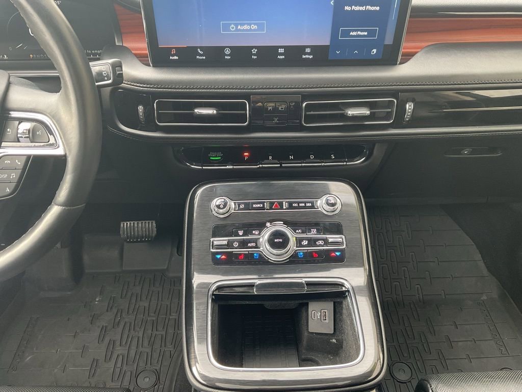 Used 2023 Lincoln Nautilus Reserve w/ Equipment Group 202A AWD/4WD image 11