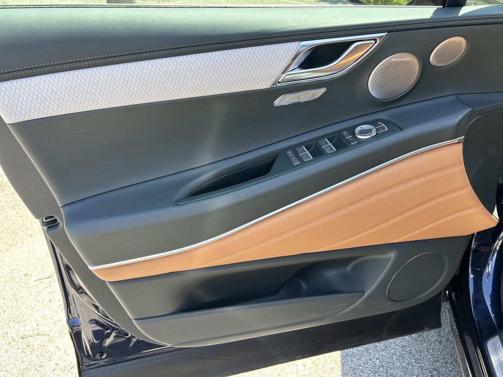 Used 2025 Genesis GV80 3.5T Advanced AWD/4WD image 18