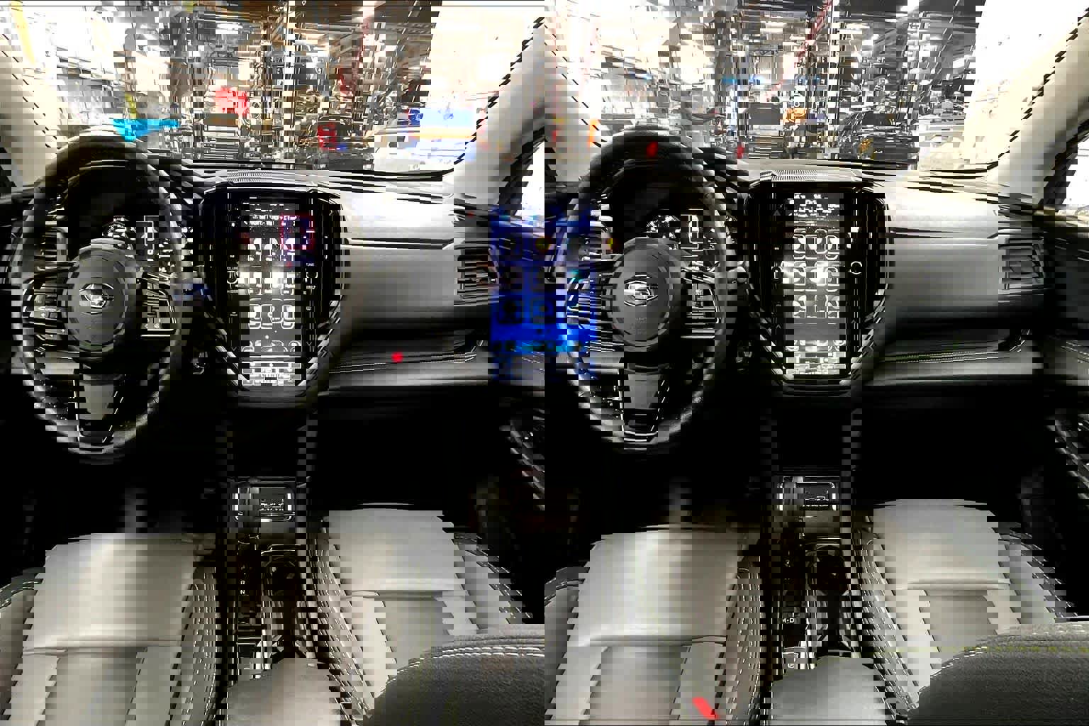 Used 2025 Subaru Ascent Onyx Edition image 15