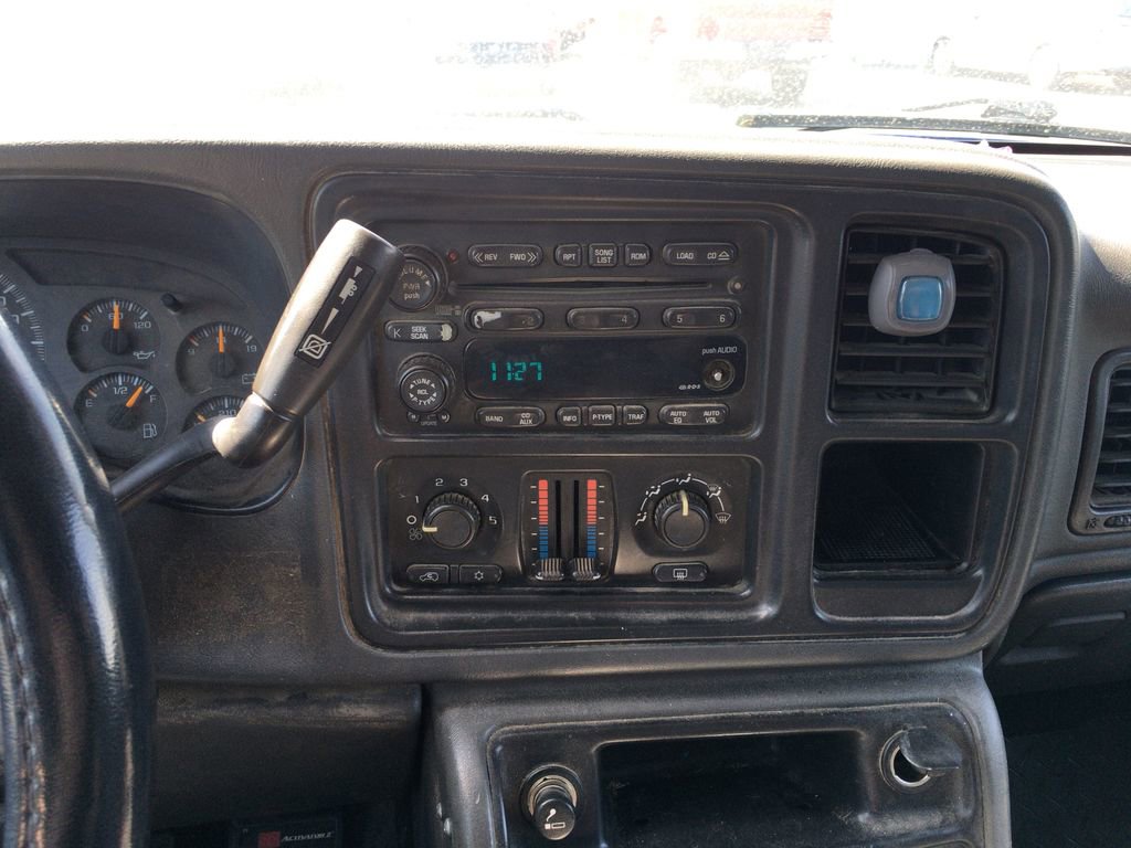 Used 2003 Chevrolet Silverado 3500 LS w/ Skid Plate Package AWD/4WD image 21
