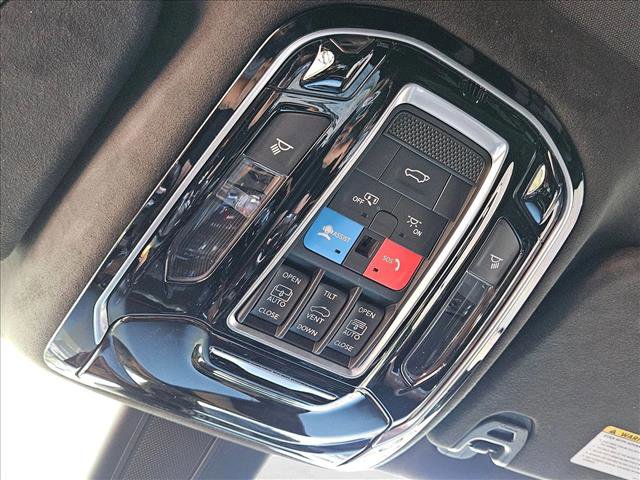 Used 2022 Jeep Grand Wagoneer Series III image 17