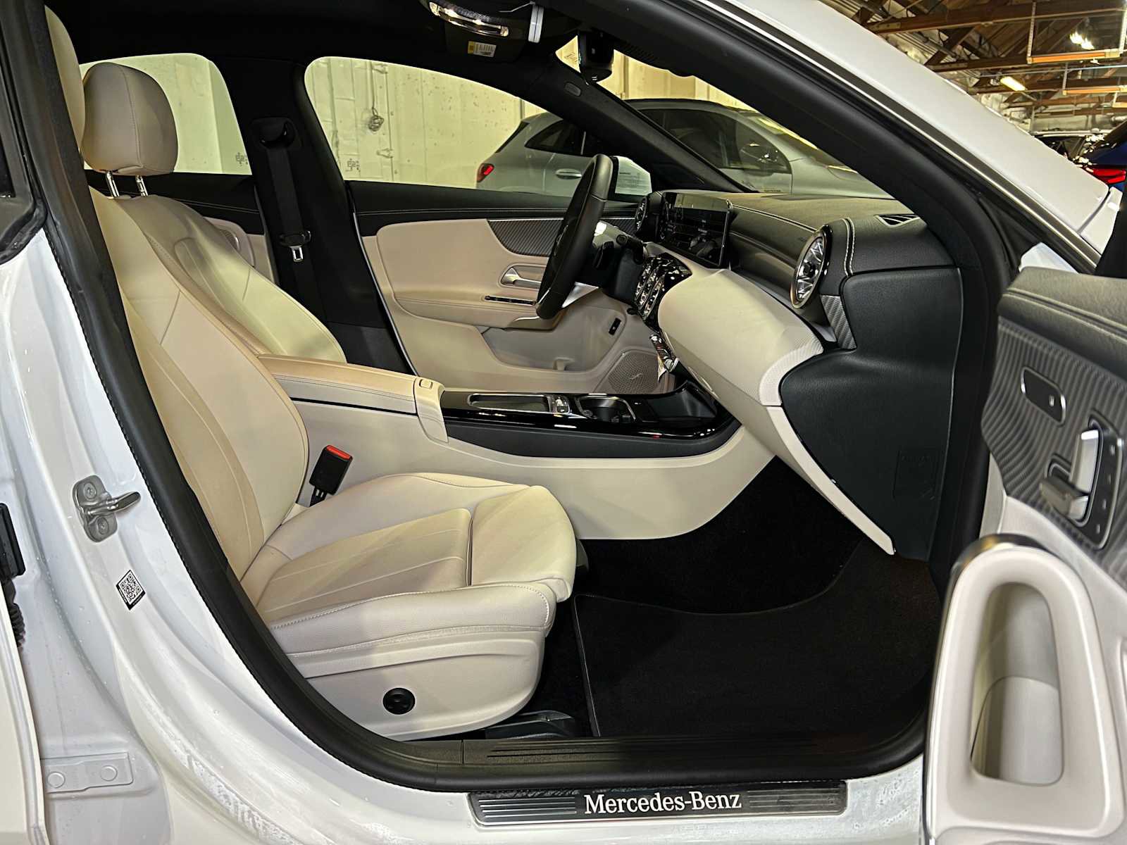 Used 2025 Mercedes-Benz CLA 250 4MATIC image 12
