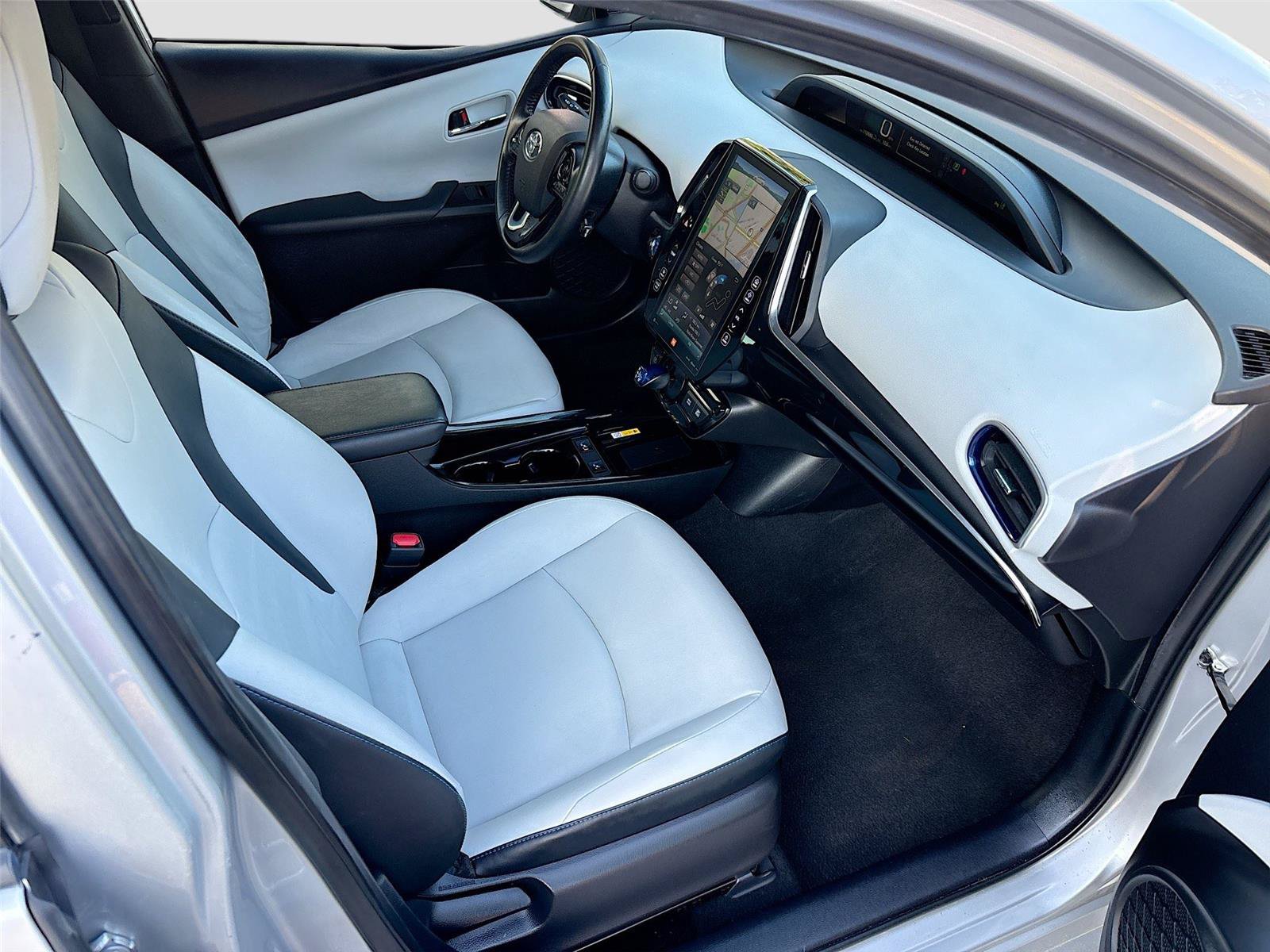 Used 2019 Toyota Prius Limited FWD image 28