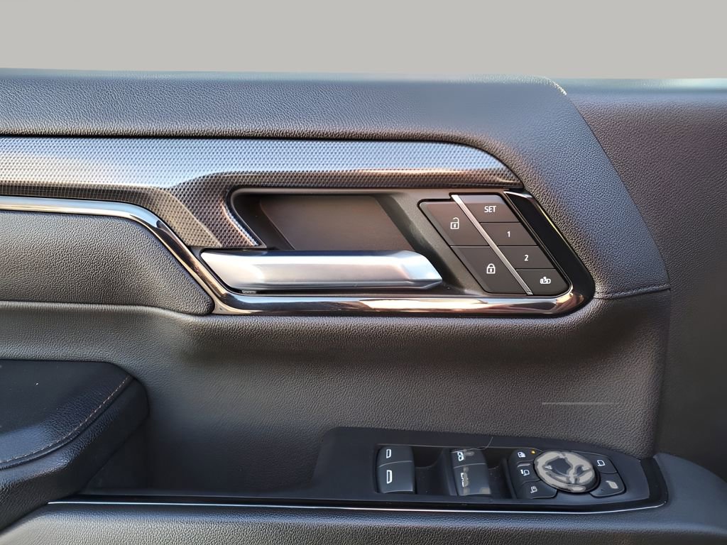 Used 2024 GMC Sierra 2500 AT4 w/ AT4 Premium Plus Package image 27