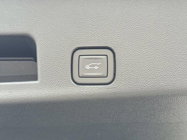 New 2026 Chevrolet Traverse Z71 w/ Enhanced Driving Package AWD/4WD image 25
