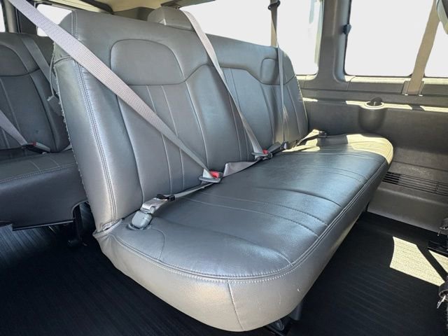 Used 2024 Chevrolet Express 3500 LS w/ Chrome Appearance Package RWD image 18