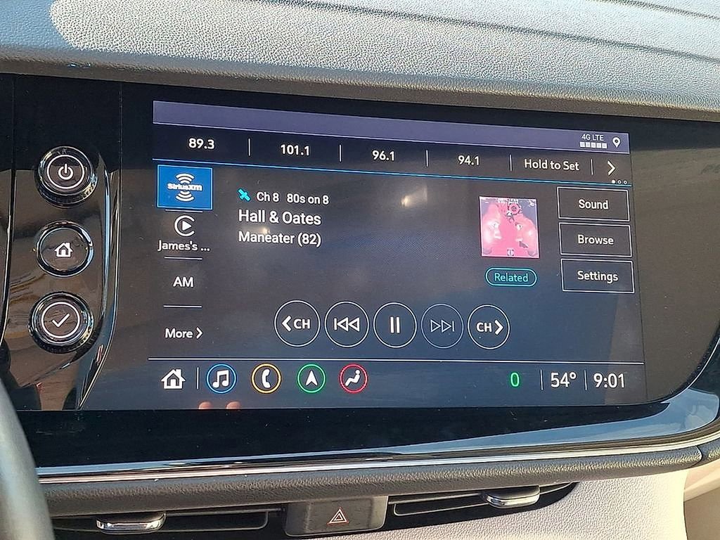 Used 2021 Buick Envision Avenir w/ Technology Package II image 17