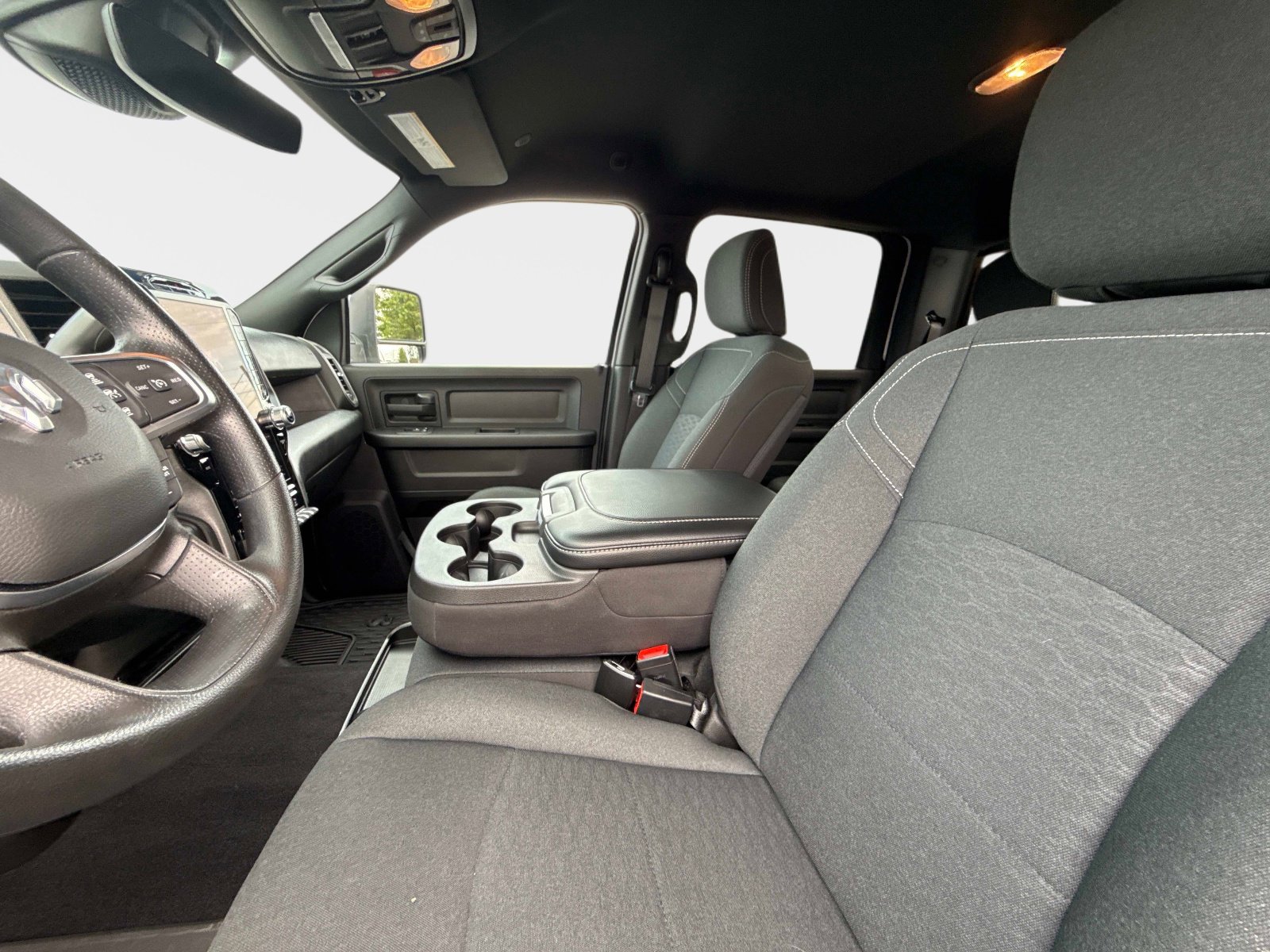 Certified 2025 RAM 2500 Tradesman AWD/4WD image 23