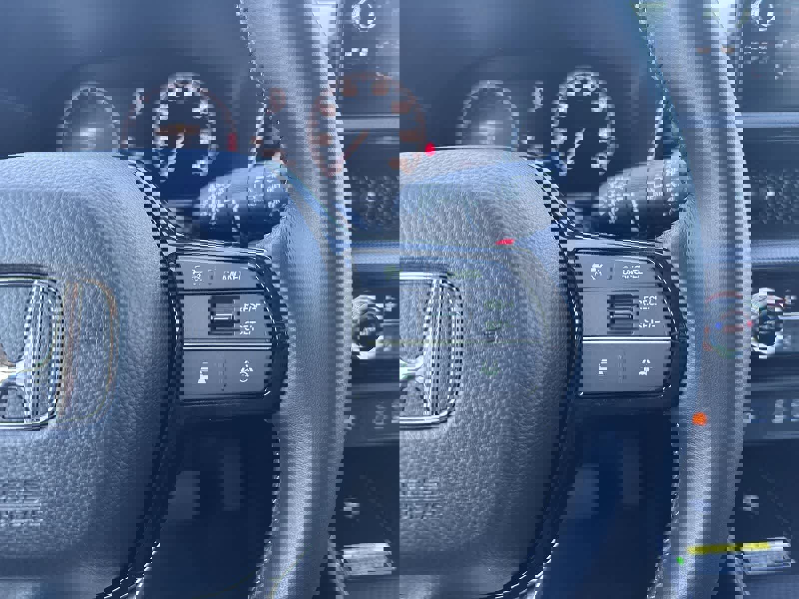 Used 2025 Honda CR-V EX-L image 29