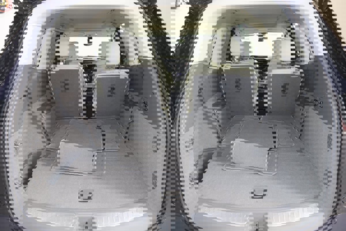 Used 2024 Cadillac XT6 Premium Luxury w/ Technology Package image 23