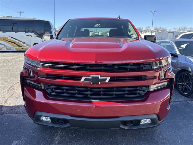 Used 2021 Chevrolet Silverado 1500 RST image 2