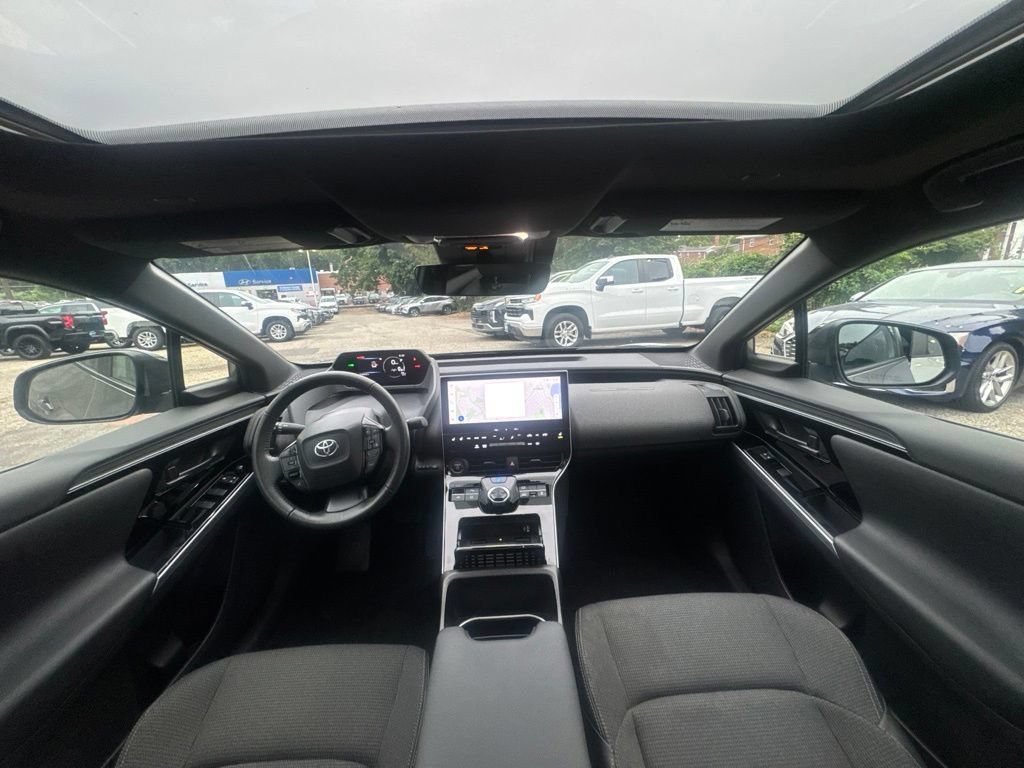 Used 2025 Toyota bZ4X AWD w/ Weather Package image 23