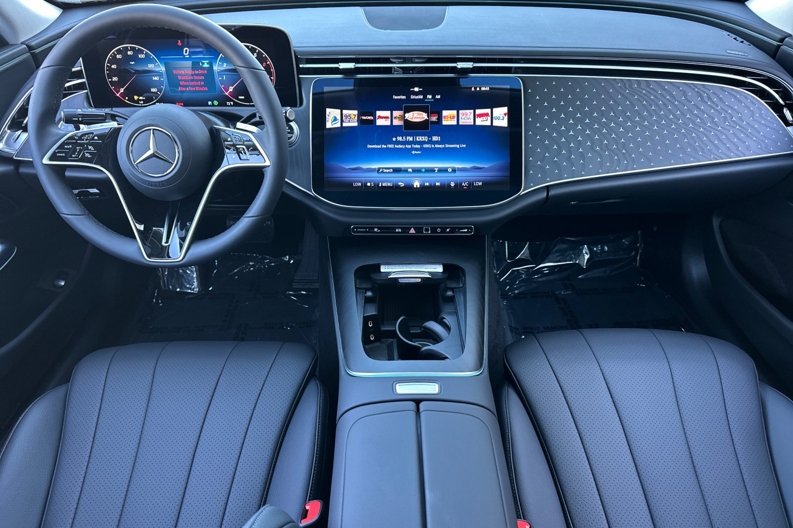 New 2026 Mercedes-Benz E 450 4MATIC Sedan image 13