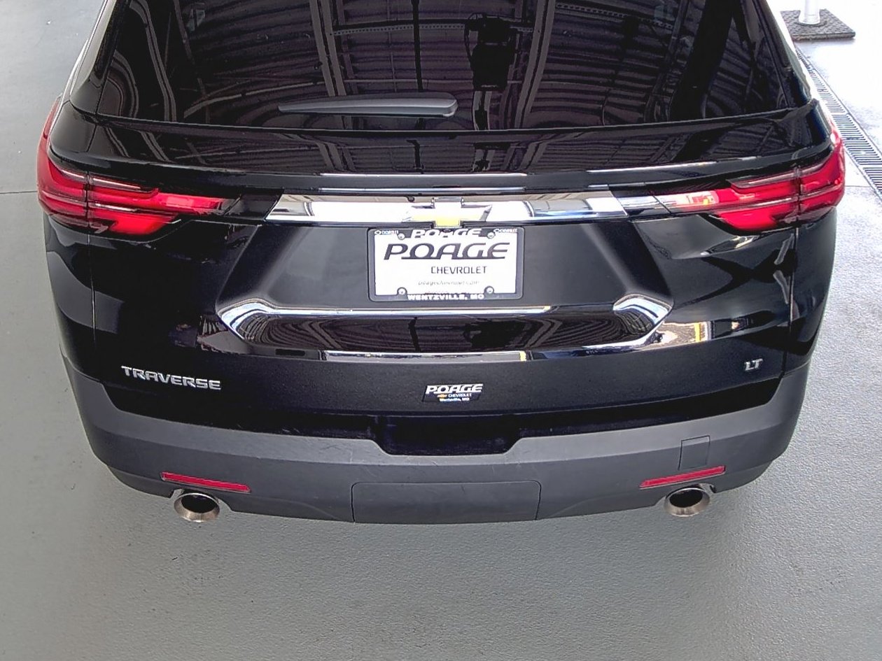 Used 2023 Chevrolet Traverse LT image 12