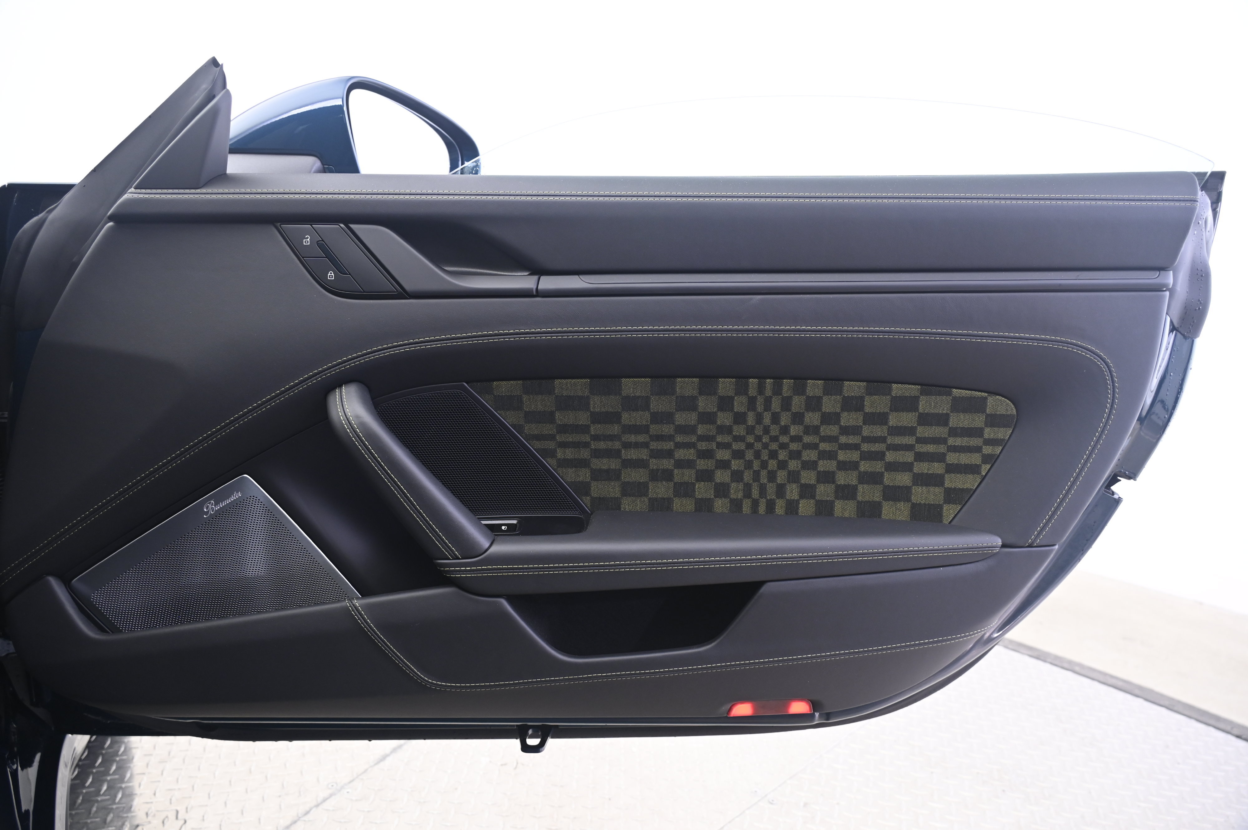 Certified 2026 Porsche 911 GTS RWD image 22