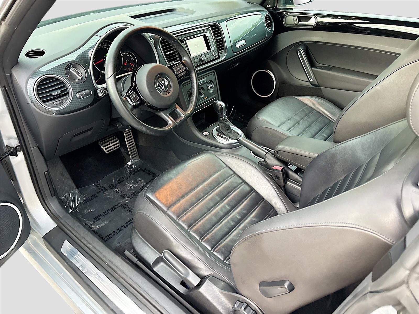Used 2012 Volkswagen Beetle Turbo FWD image 20