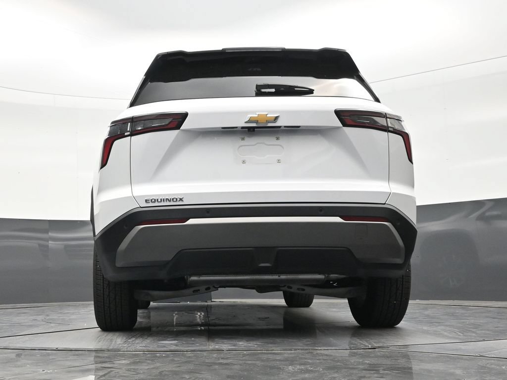Used 2025 Chevrolet Equinox LT w/ Safety and Technology Package FWD image 23