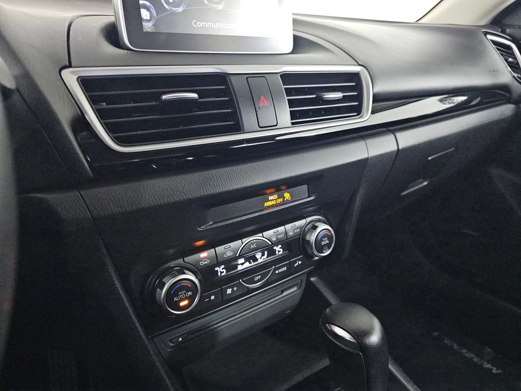 Used 2014 MAZDA MAZDA3 i Touring w/ Technology Package image 26