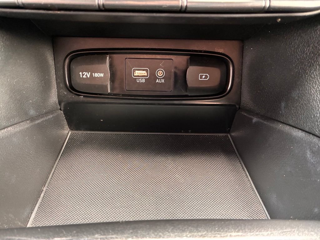 Used 2019 Hyundai Santa Fe SEL FWD image 40