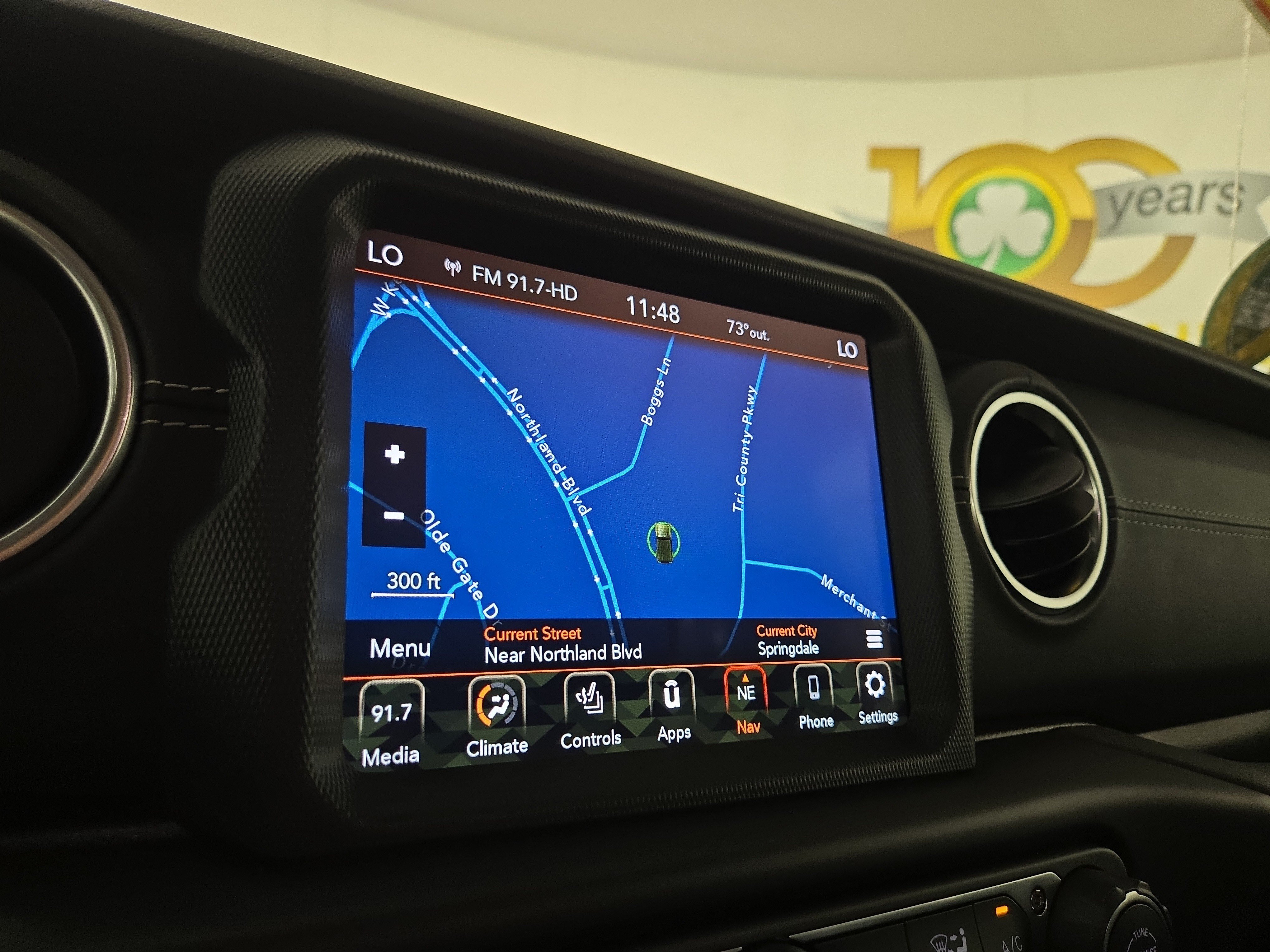 Certified 2022 Jeep Wrangler Unlimited Sahara w/ Cold Weather Group AWD/4WD image 18