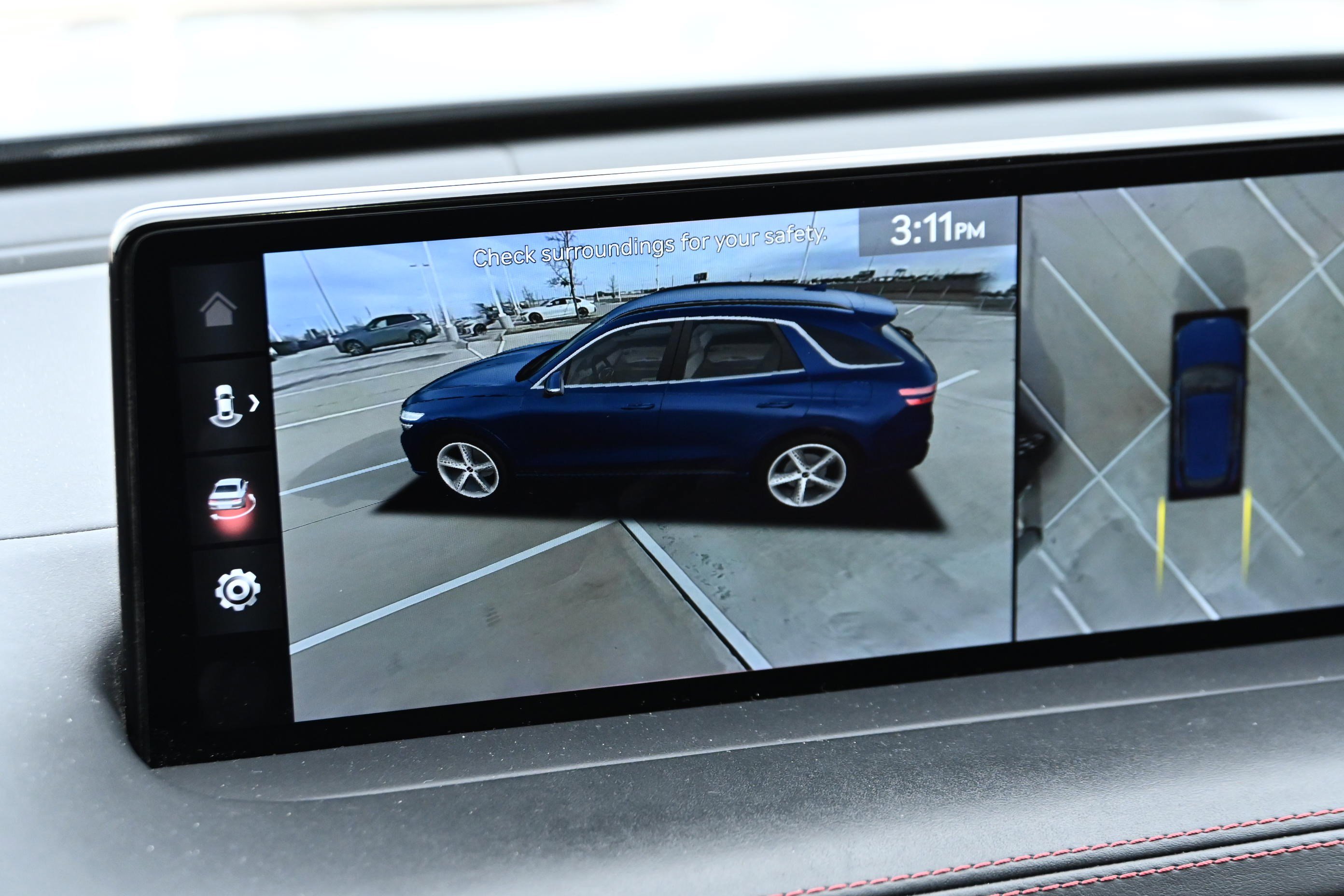 Used 2024 Genesis GV70 3.5T Sport w/ Sport Prestige Package image 31