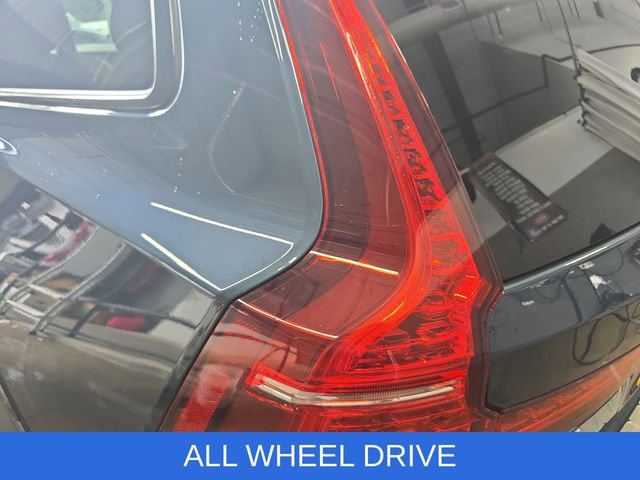 Used 2020 Volvo V60 T5 Cross Country w/ Protection Package Premier image 35