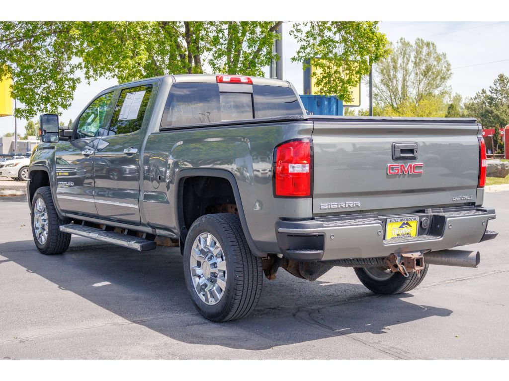 Used 2018 GMC Sierra 2500 Denali w/ Duramax Plus Package AWD/4WD image 5